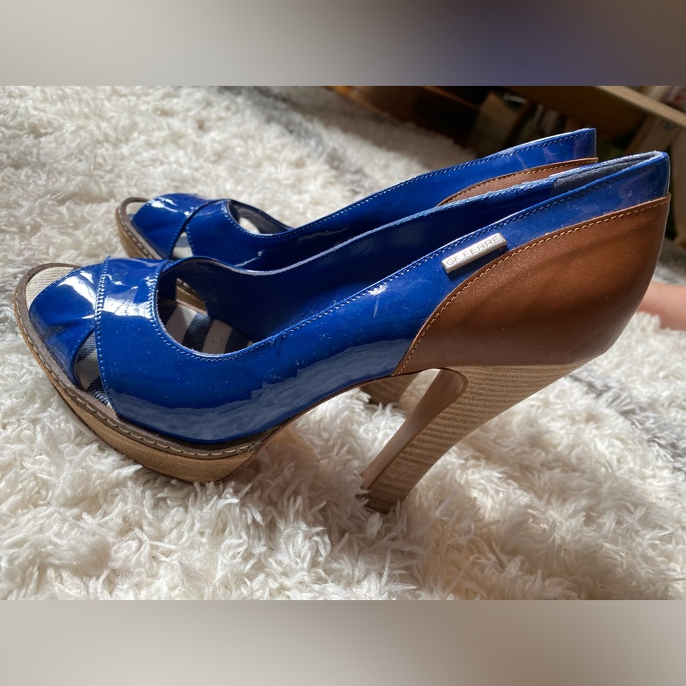 GF Ferre heeled shoes - worn 2 times, slight wear signs- see pic